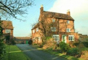 Ingon Bank Farm Bed And Breakfast